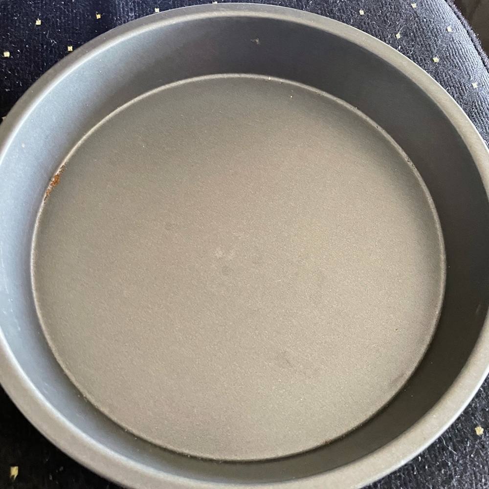Cake mold